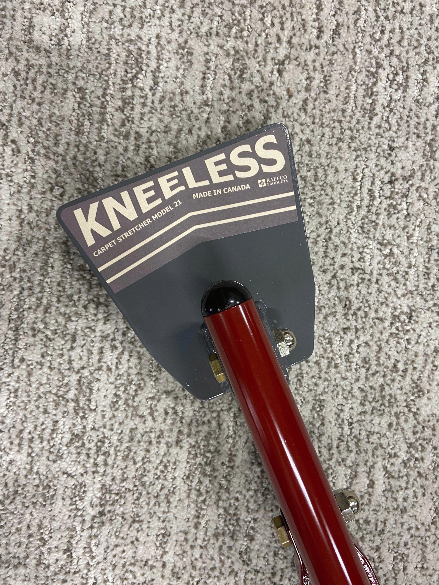 Kneeless Carpet Stretcher